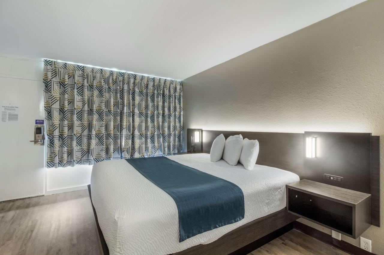 Motel 6 Groves, Tx Zewnętrze zdjęcie