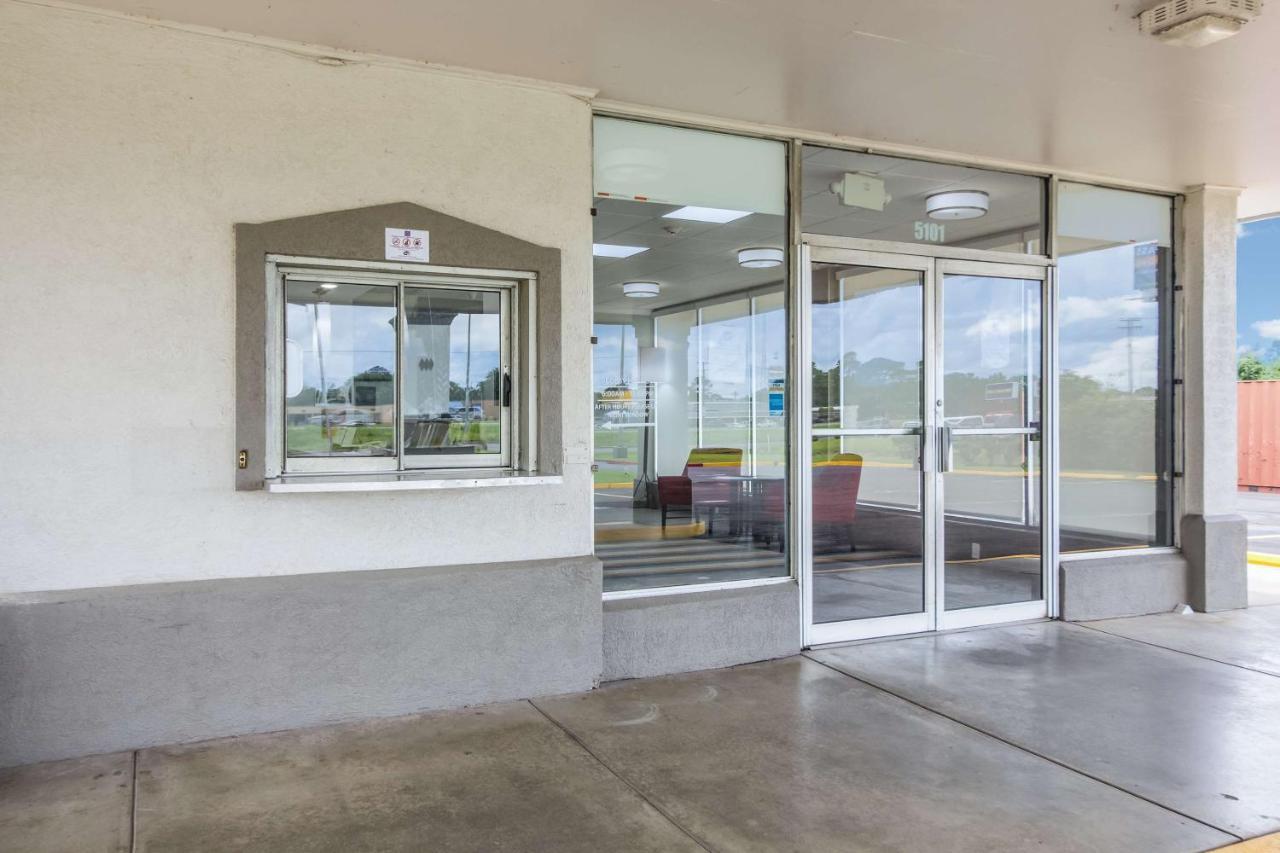 Motel 6 Groves, Tx Zewnętrze zdjęcie